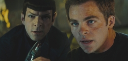 Spock y Kirk empiezan como rivales pero ante un peligroso oponente deberán unirse